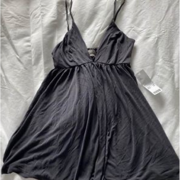 Urban Outfitters Plunge Romper - Picture 2 of 3